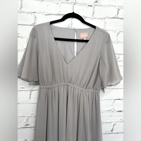 Show me your MUMU Emily Empire Maxi Dress in Dove Grey Chiffon - Picture 4 of 8